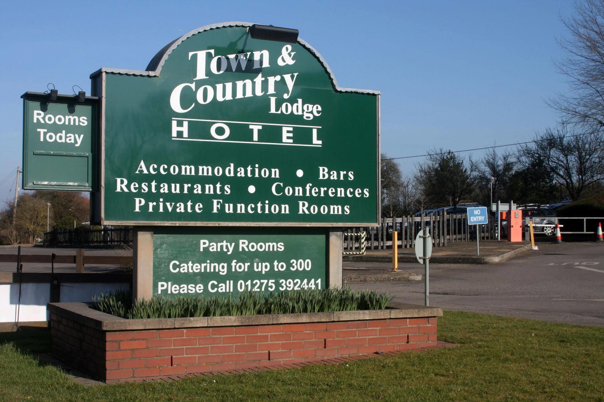 The Town & Country Lodge Dundry Bagian luar foto