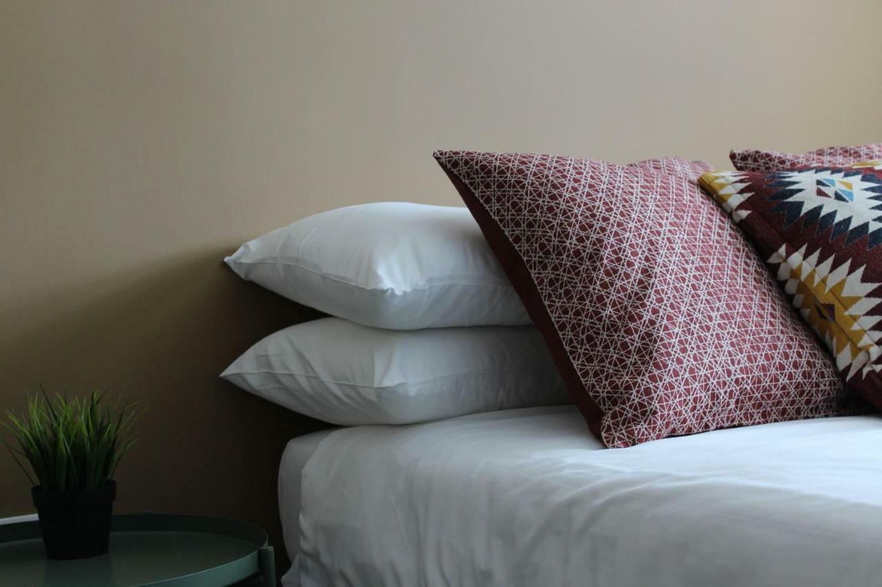 The Town & Country Lodge Dundry Bagian luar foto