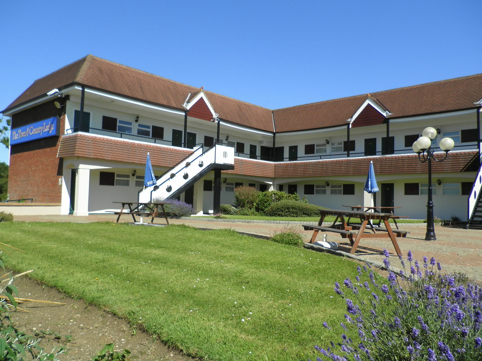 The Town & Country Lodge Dundry Bagian luar foto